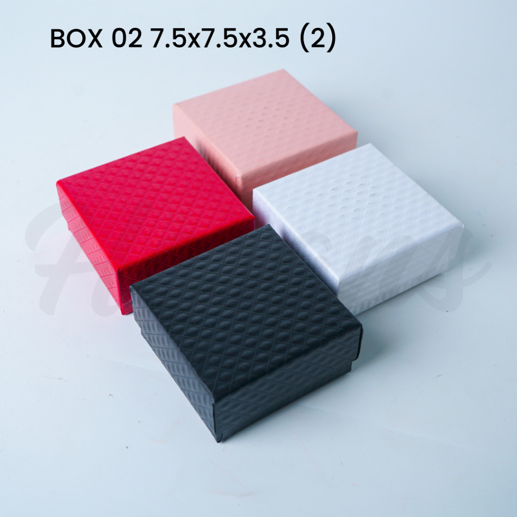 

[1 Set] Box Kado / Kotak Hampers / Hard Box / Gift Box / Kotak Kado Hadiah / Box 02 7.5x7.5x3.5 Bisa COD