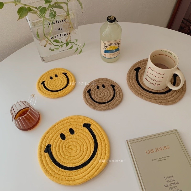 MINIHOME - SMILEY Placemat Aesthetic Korean Homecafe Minimalis Wooven Coaster Fabric Tatakan Gelas A