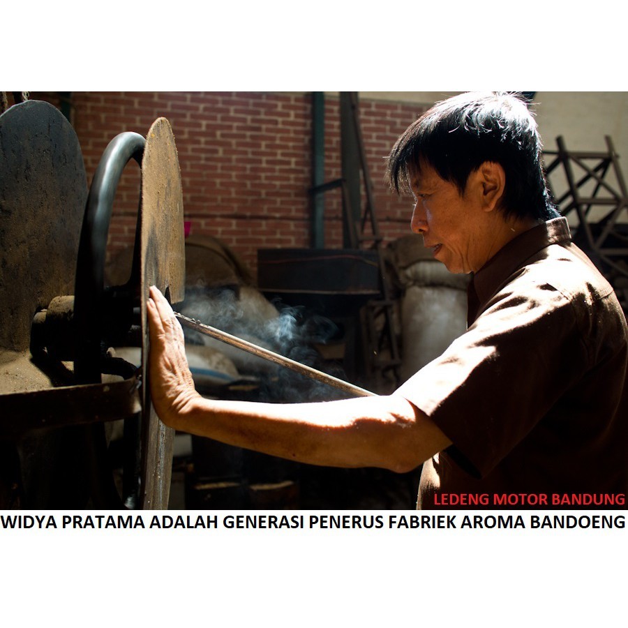

JAMIN MURAH !!!Arabika Halus Kopi Aroma Bandung Original Koffie Fabriek Banceuy 51 Coffee Bandoeng 250 gram(BISA LANGSUNG ORDER)