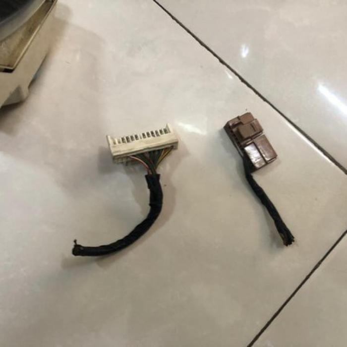 Soket speedometer Kijang Grand 92-96 Grand Extra dengan potongan kabel - 2soket Grand