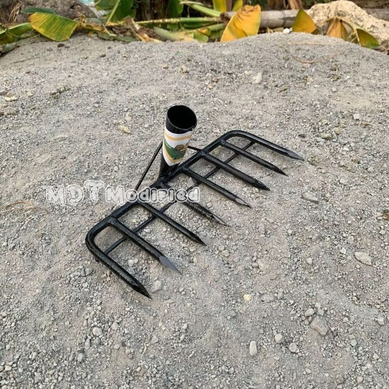 PROMO Garuk Sampah Besi 8 Gigi / Garukan Sampah Besi / Alat Garuk Sampah / Penggaruk Sampah Besi