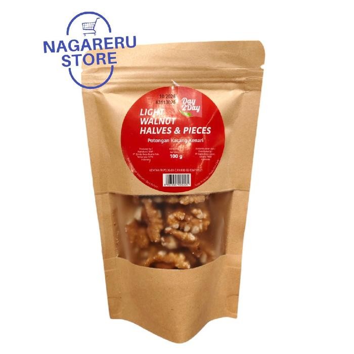 

Day 2 day light walnut halves and pieces (potongan kacang kenari) 100gr