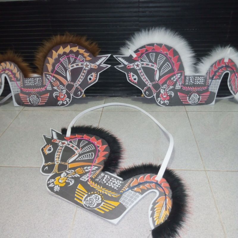 

DC___ ( isi 20 pcs ) KUDA LUMPING ANAK/KUDA LUMPING TERLARIS/JARANAN/.