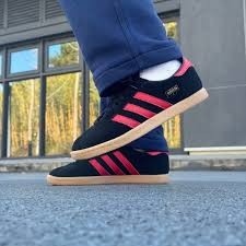SEPATU PRIA ADIDAS STADT JI1885