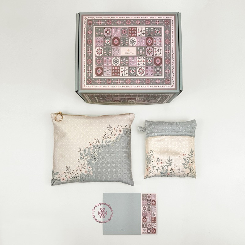 

Hampers Mukena Sajadah Miraya Wisteria Vanilla