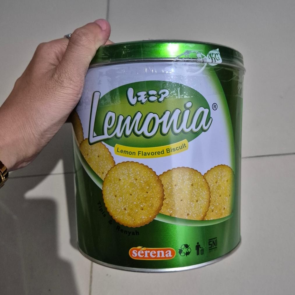 

Nissin Lemonia Biskuit Rasa Lemon Kaleng 700gr
