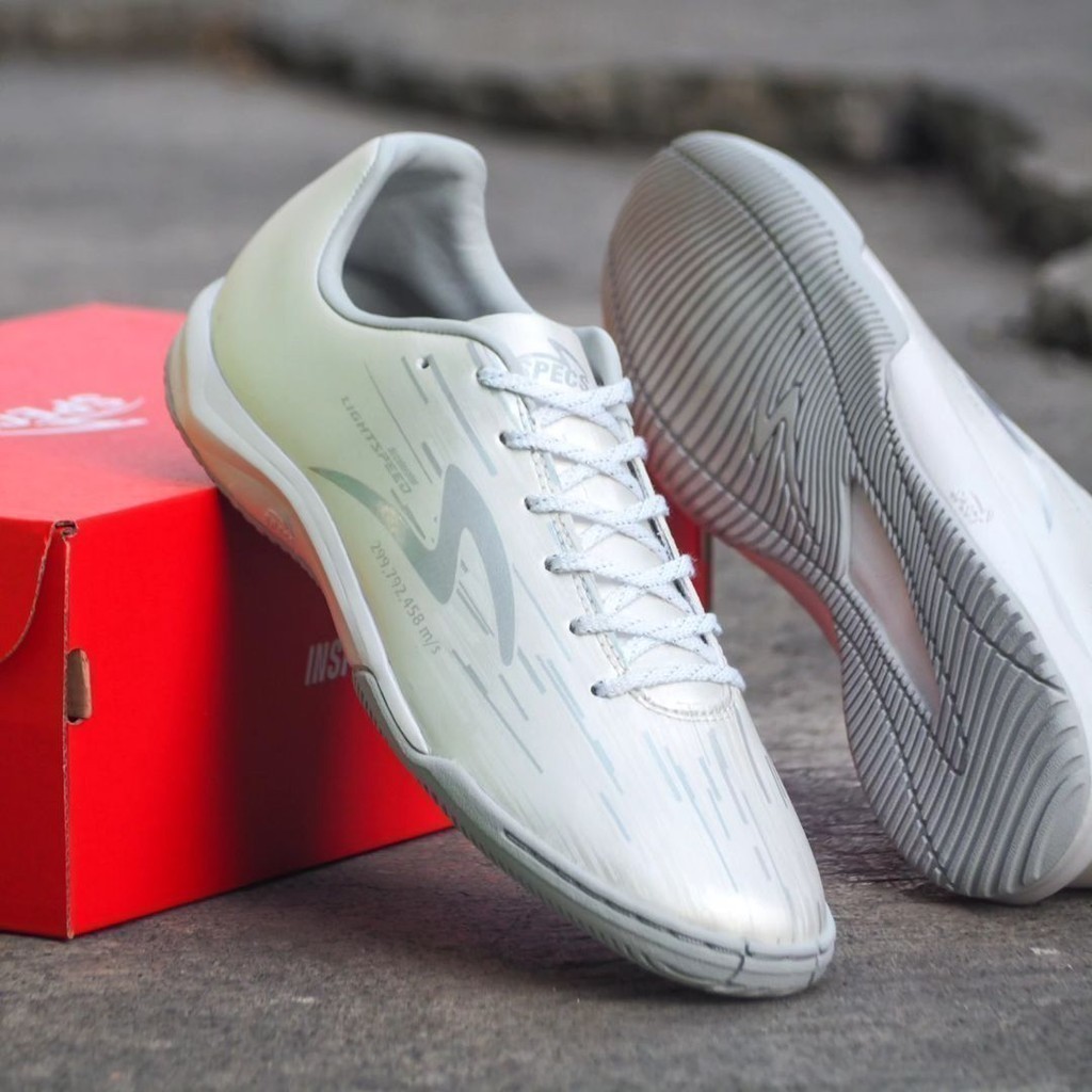 Promo Meledak  Sepatu Futsal Specs Lightspeed LS Reborn IN Iluminate Pack White Pearlized/Meta Crush