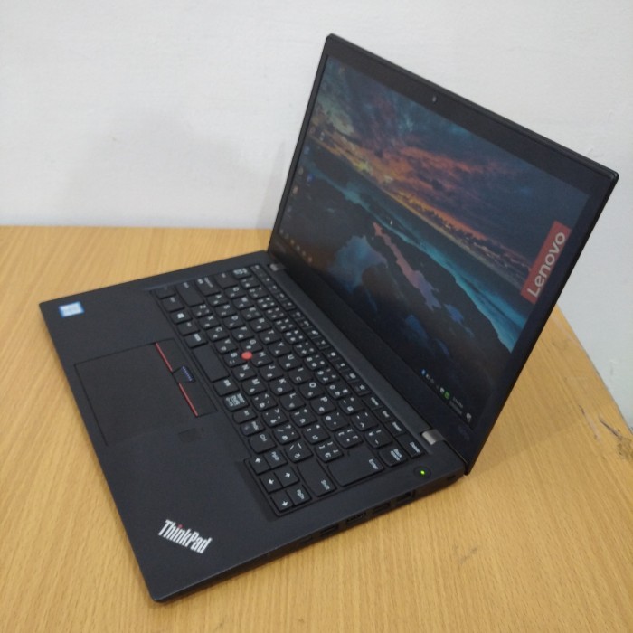Laptop bekas Lenovo T470s ram 16GB core i5 gen7 ssd 256 istimewa