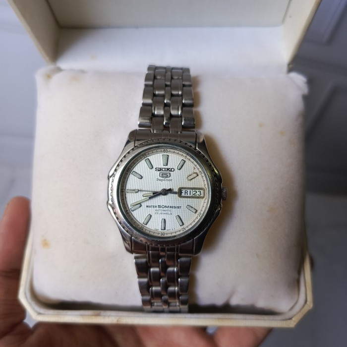 Seiko 5 Superior 7S36 Automatic
