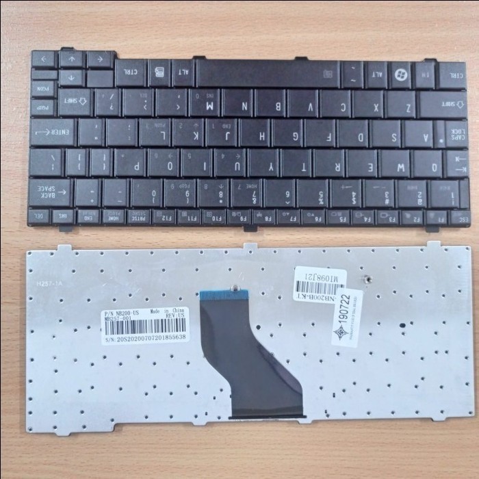 Keyboard Laptop Toshiba NB510 NB500 NB520 NB505 NB550D NB550