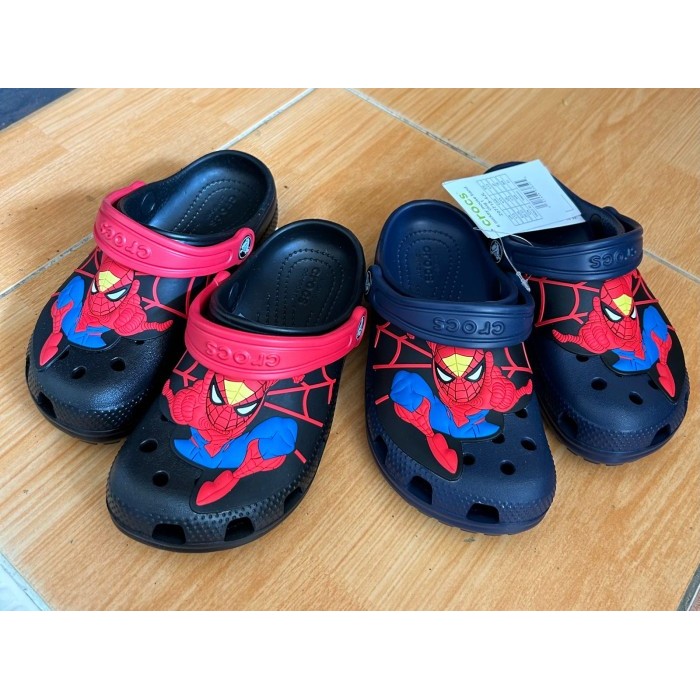 Crocs X Jujutsu Kaisen Classic Kids Clog - Pokemon, 24/25