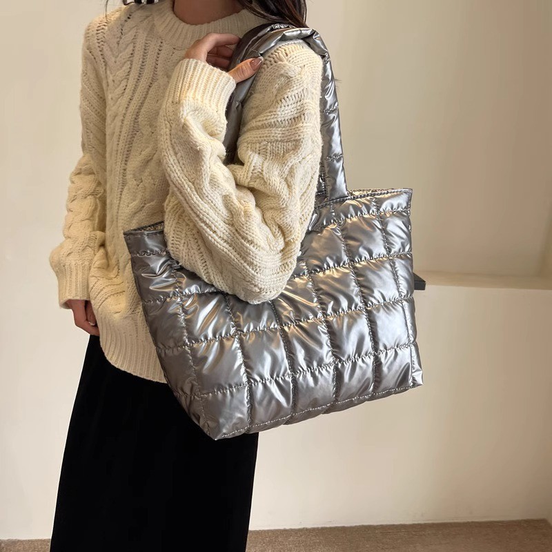 Tas Puffy bag / totebag pillow / tote bag puffy / tas tote bag korean style besar resleting