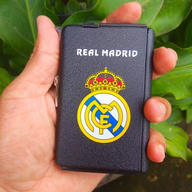 

Bisa Cod - Kotak Exclusive Plus Korek Kotak Motif Bola Cocok Untuk Hadiah Pria