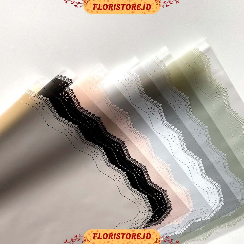 

KOREAN LACE FRAME TRANSPARENT PAPER / CELLOPHANE / FLORIST PAPER / KERTAS BUKET BUNGA / WRAPPING WRAPPER