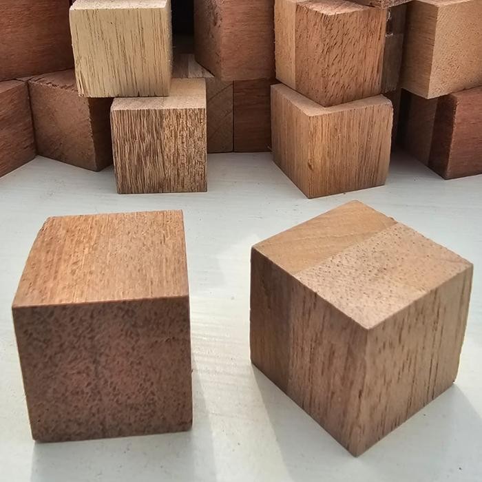 Balok Kayu / Kubus Kayu / Kayu Kotak 3x3 cm x 3 / 5 / 10 cm - 3x3x3