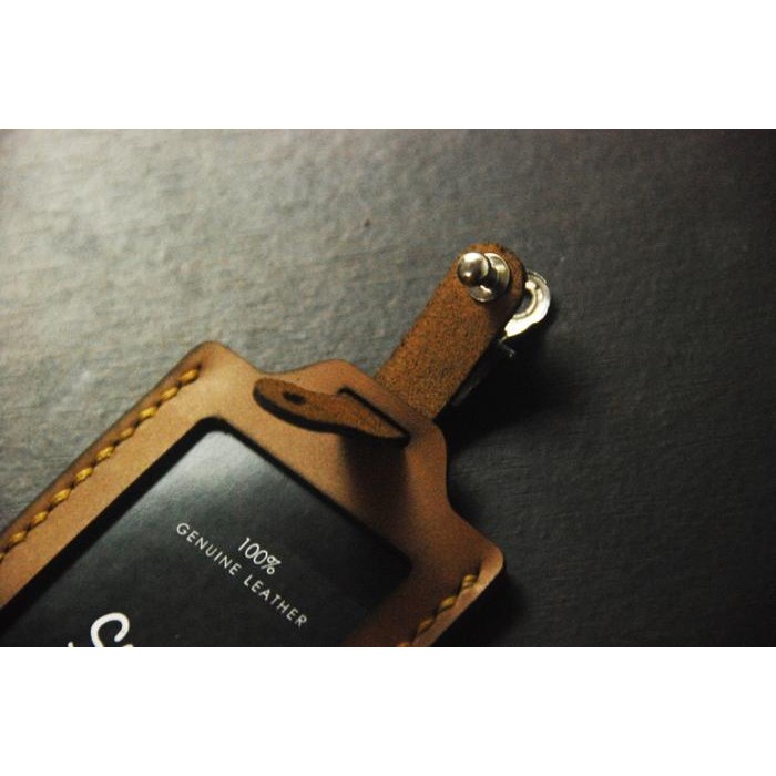 

Promo ID Card / Name Tag Holder Kulit / Dompet Id Card Jepit - Custom Nama - Grafir Tulisan