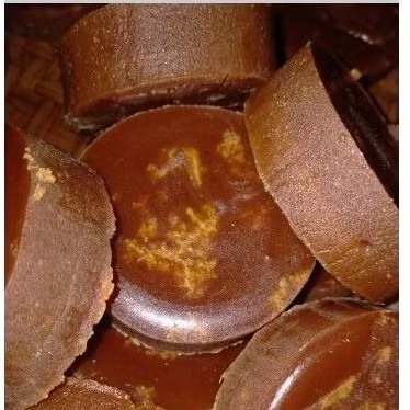 

Gula aren asli produk sendiri 1000 grm. Asli dari petani