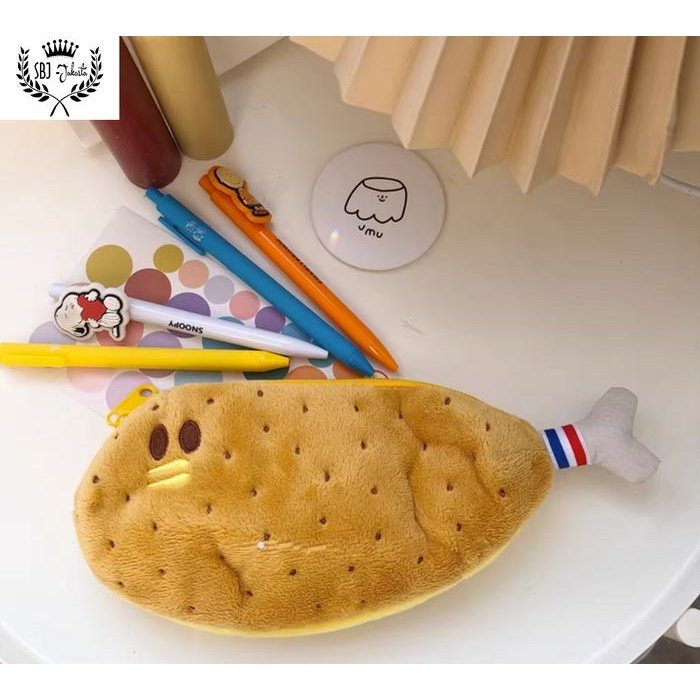 

Sale Tempat pensil kain Kotak pensil Pencil case karakter roti french toast - PAHA AYAM Tbk