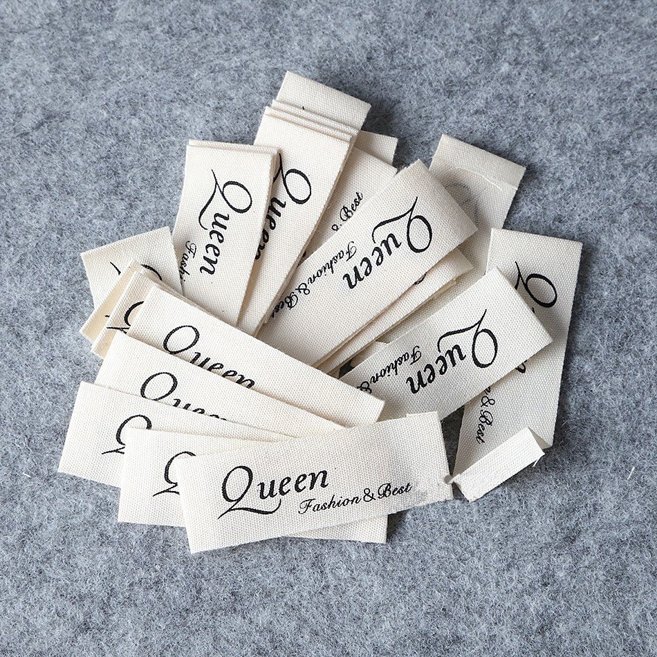 

Eco-friendly Custom Silk Screen Printed Brand Logo Fabric Tag End Fold Soft Cotton Labels for Clothing Bags Shoes