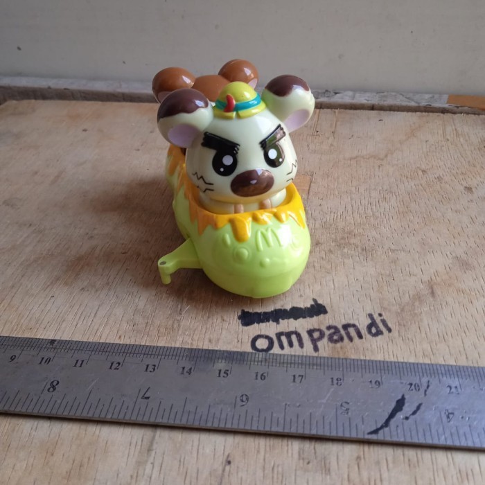 MS99 mainan McDonald's hamtaro