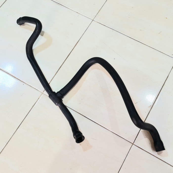 TC99 Selang Radiator Cabang BMW 520i E34 M20