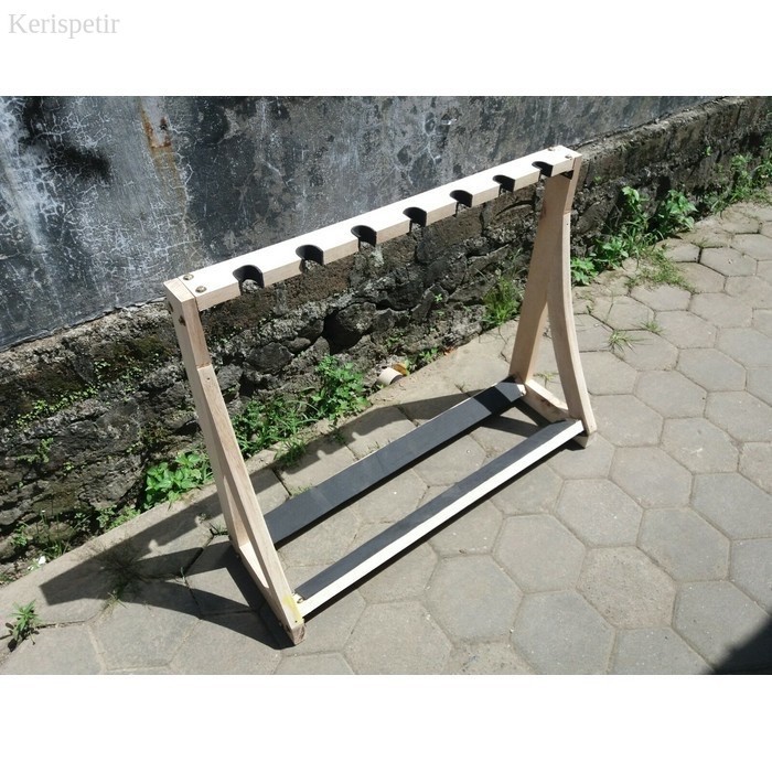 

Rak Gitar Kayu Isi 7 - Rak Guitar murah