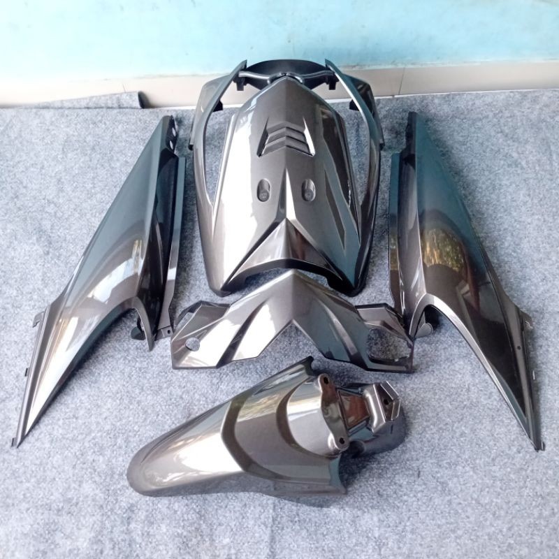 Body motor beat carbu warna repaint dark grey