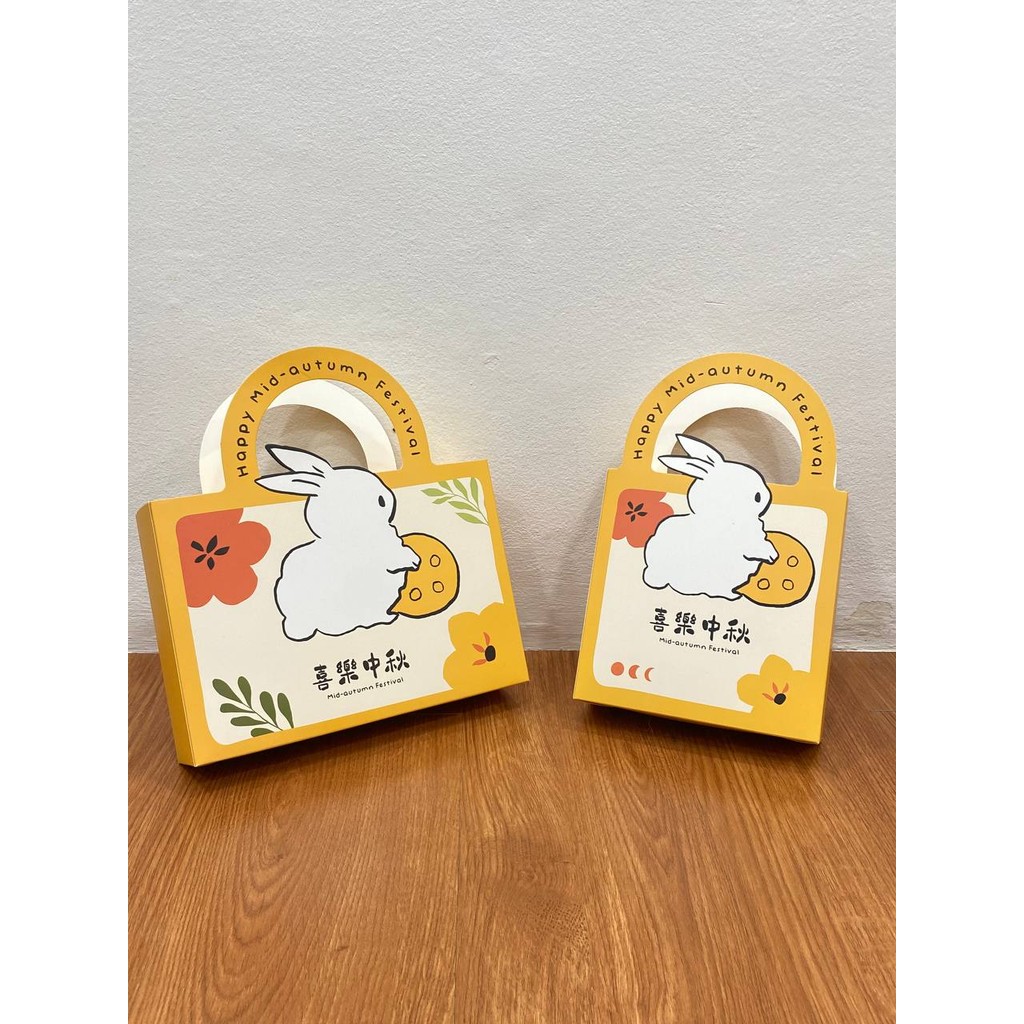 

Box Mooncake/ Kotak Mooncake 4sekat/ Kotak Mooncake 6sekat/ Cup Bening Mooncake