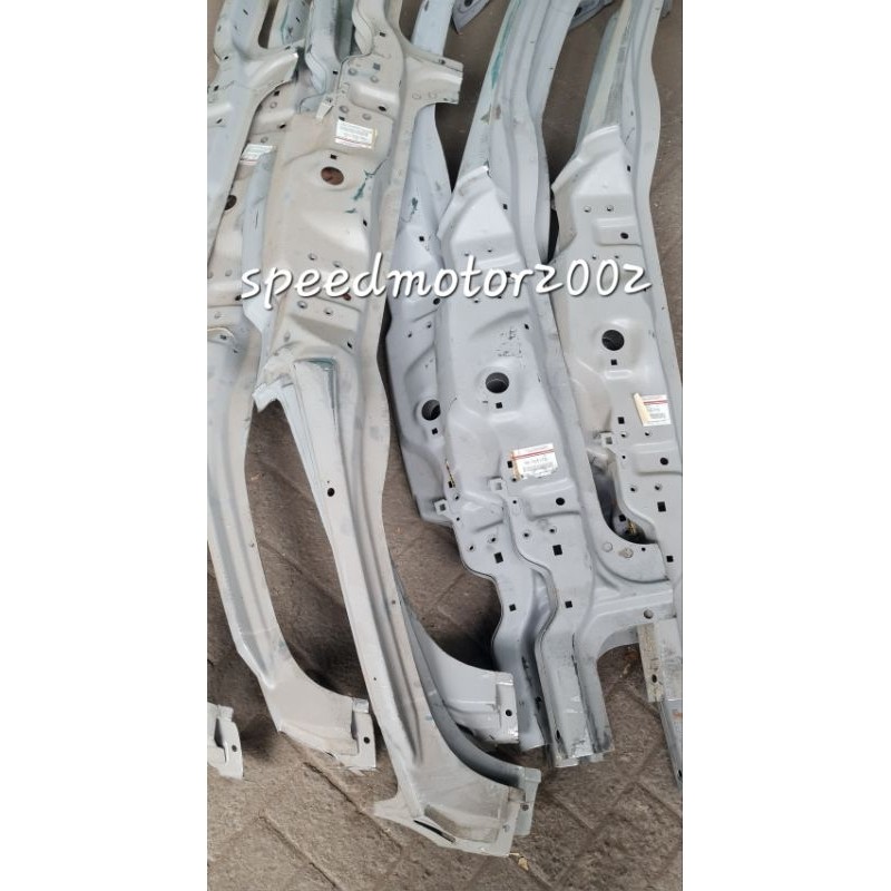 Pilar depan Canter komplit MK704170/1