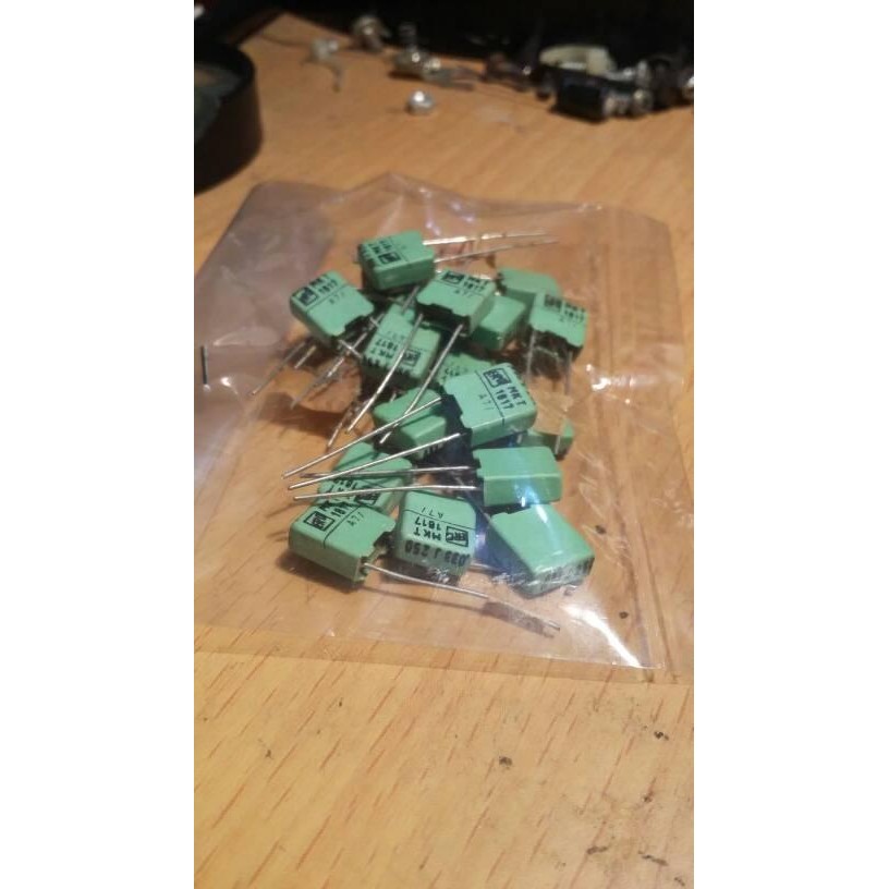 Part MKT ERO 33n/250v