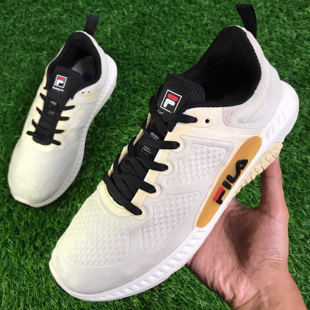 FILA Fantasy 1S Running shoes size 40,5 preloved