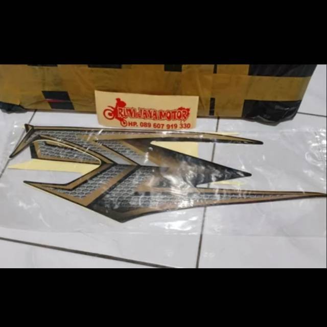 Striping Lis Body Tengki Rx King Se Gold Lis Rx King 2004 Se Gold Kw terbaik dan terlaris