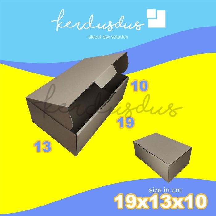 

19x13x10 cm kardus carton box diecut pizza kue packing packaging
