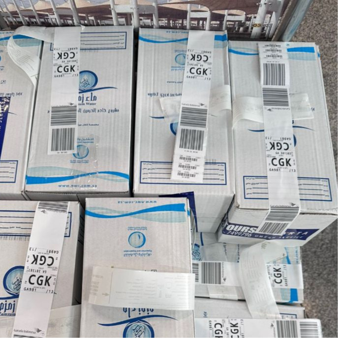 

PROMO!! Air Zamzam 5L barcode berlogo pesawat / Air zamzam from Saudia / Air zamzam Original 100%