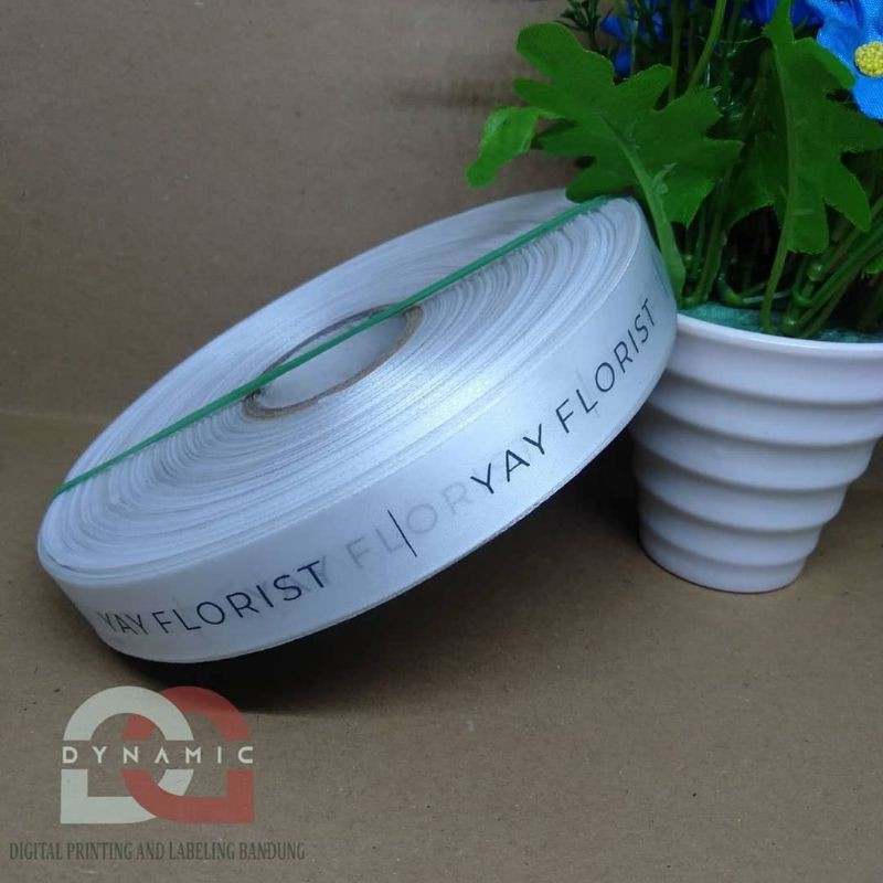 

satin putih satin label satin merek label pakaian label baju label merek label nama, label tag wash