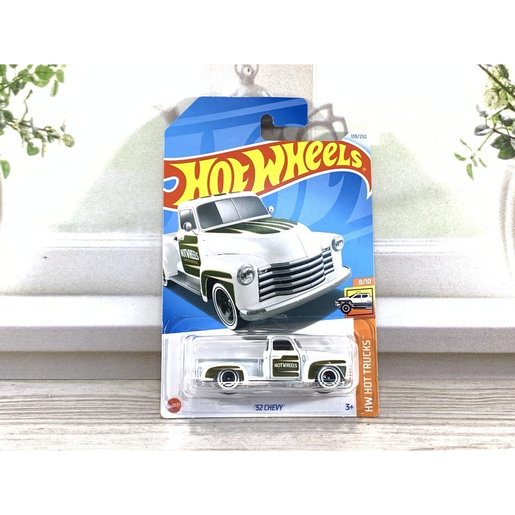 HOTWHEELS 52 CHEVY PUTIH DIECAST HOT WHEELS