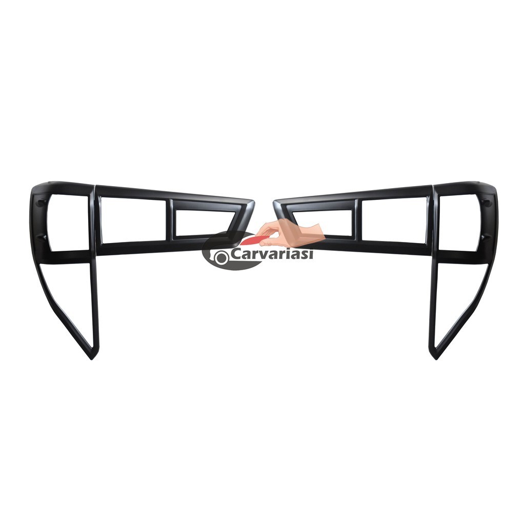Garnish Lampu Belakang Innova Reborn