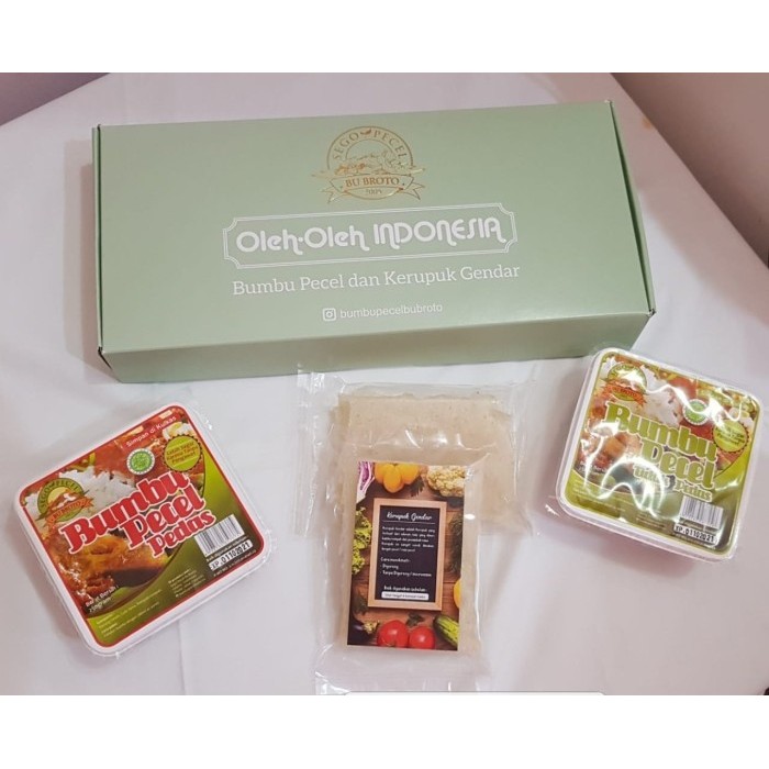 

BEST SELLER Paket Hampers Bumbu Pecel Bu Broto dan Kerupuk Gendar Khas Madiun