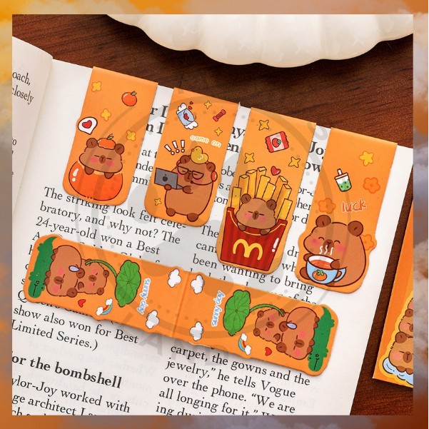 

MUMUSLAND Pembatas buku capybara magnet panjang karakter kartun bookmark magnetic A-PB008
