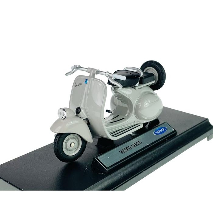SH99 Welly Vespa 2014 Vespa 946 Miniatur Diecast Motor