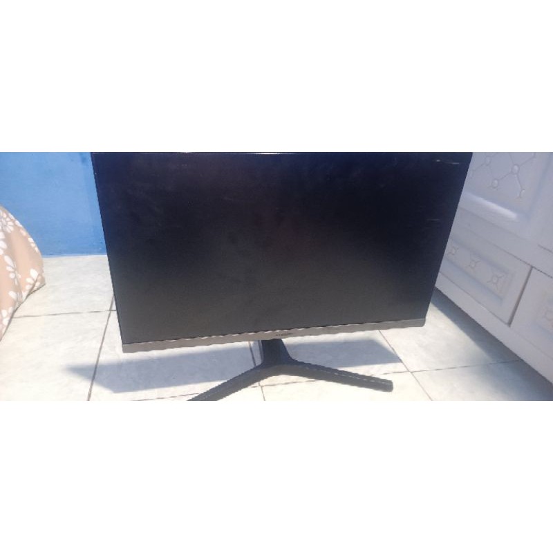 monitor Samsung 24 in kondisi rusak layar