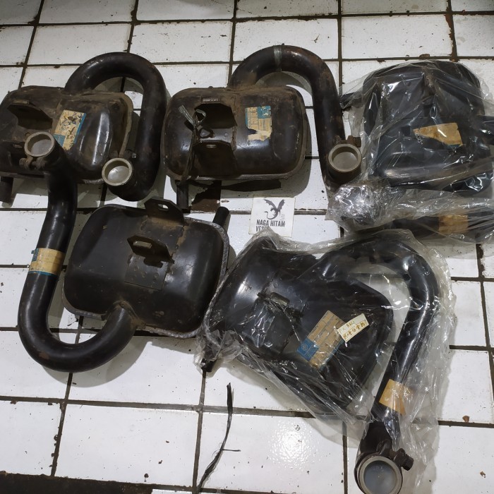 knalpot Vespa PX Piaggio Italy original Nos kualitas terbaik mulus