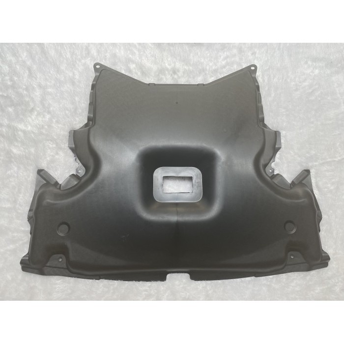 GB99 Cover dek bawah Mesin Mercedes Benz C Class W203 (2000-2007)