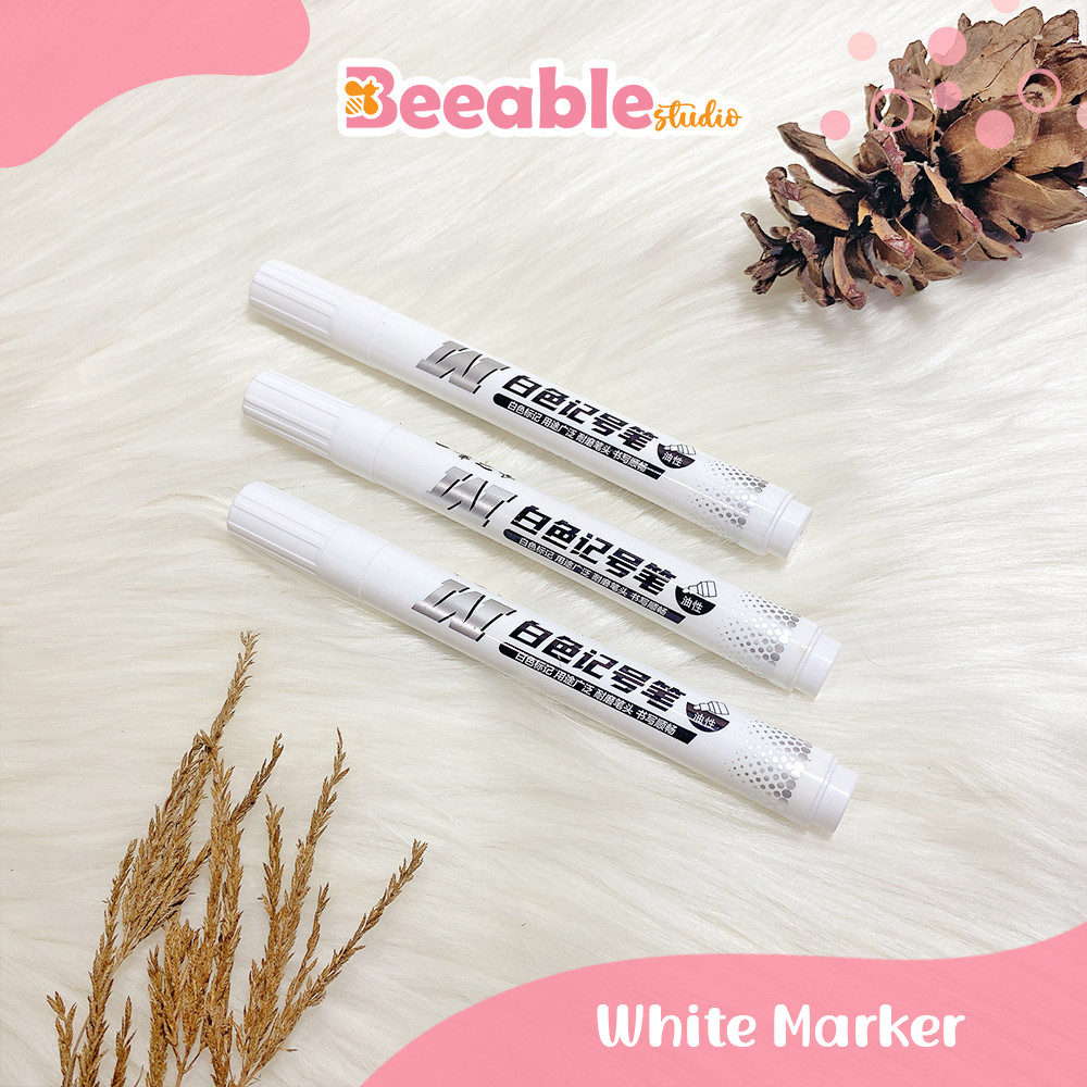 

Spidol Putih White Marker Permanent | Beeablestudio