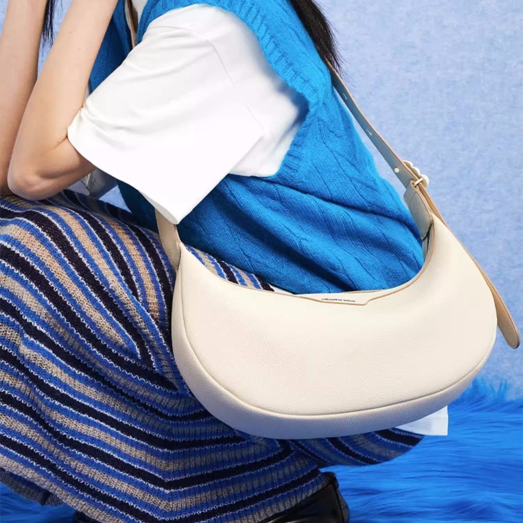 Amazing Song Half Moon Shoulder Bag Crossbody Bag Spring summer niche design soft cowhide texture sa