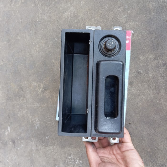 laci rumah set asbak plus lighter dashboard Nissan Xtrail x-trail t30