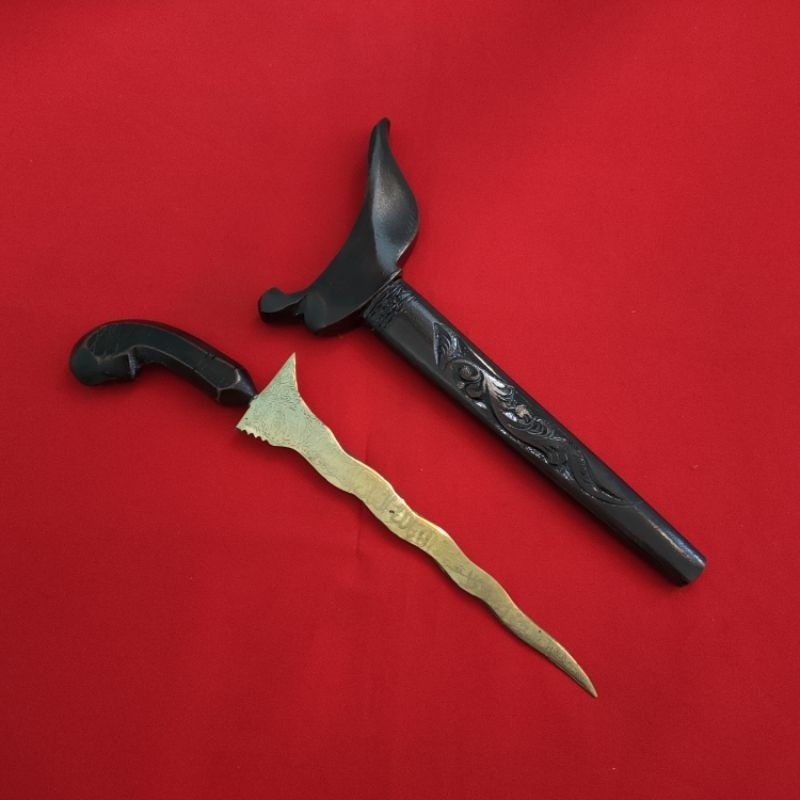 Pusaka Keris Lafadz Kris Kuningan Ukuran Sedang/Tanggung (PWS)