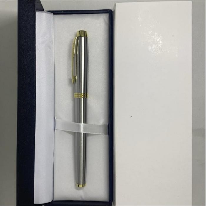 

Pulpen Mewah Model Parker IM KW Roller Ball + Gratis Grafir Laser Nama - Black Gold