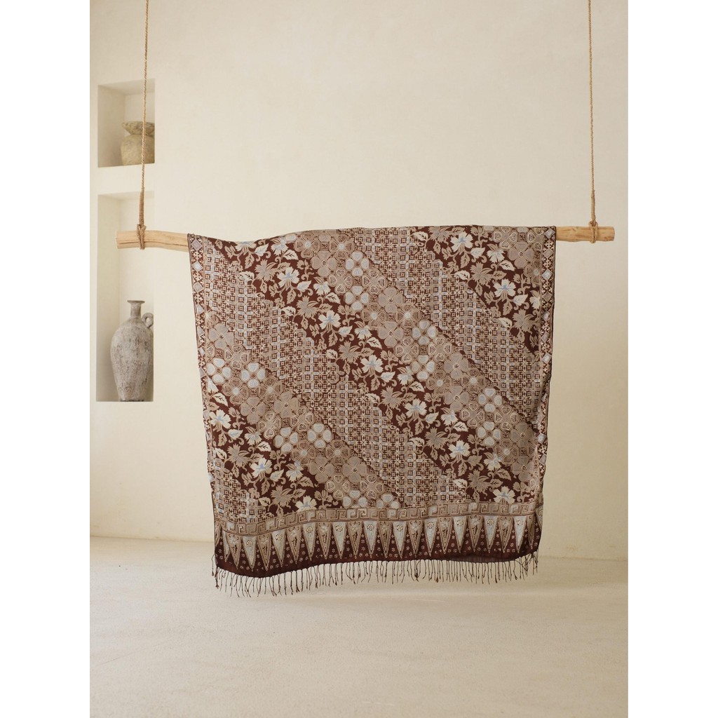 Batik Ratu - Selendang Sutra Batik Tulis - Semanggi - Brown