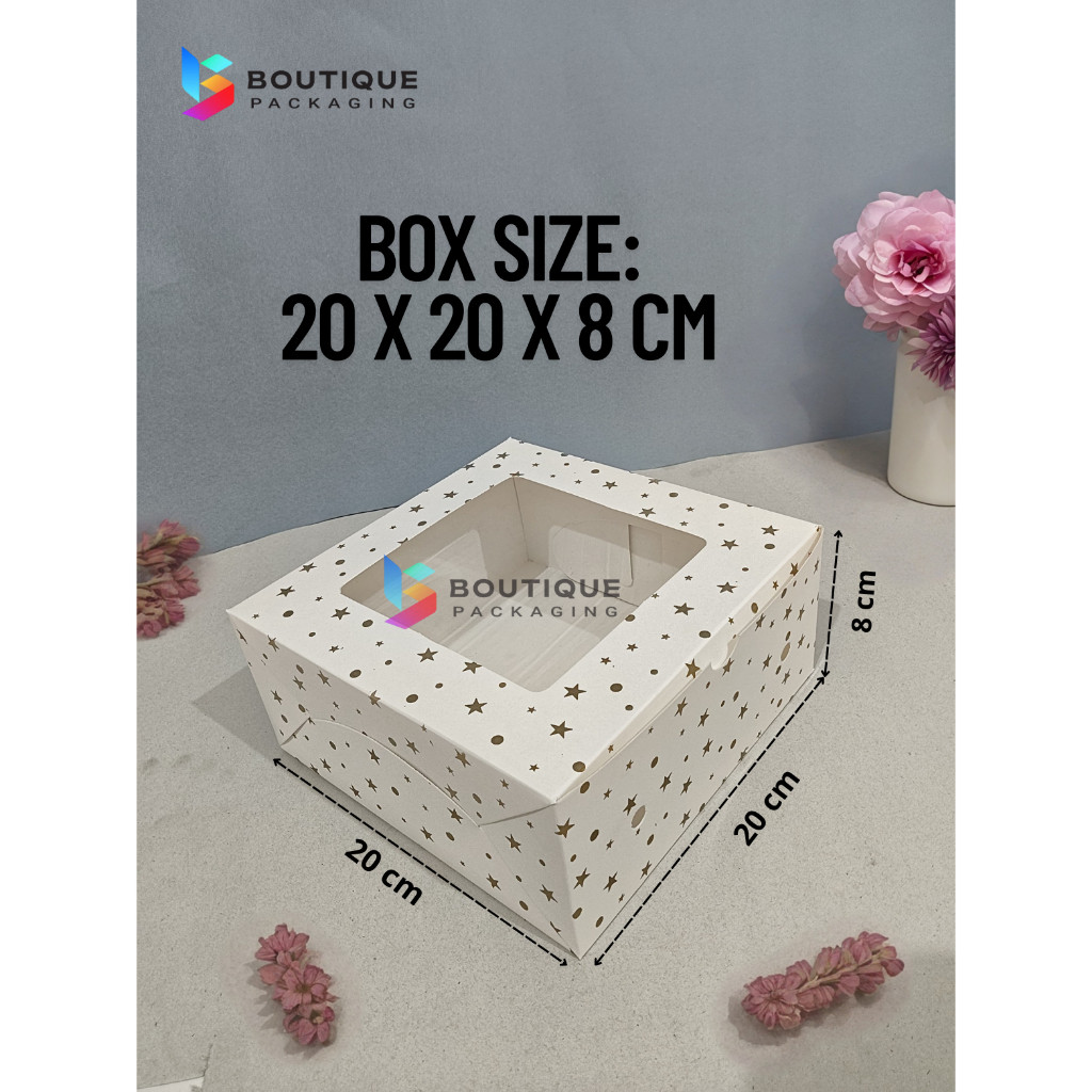 

Fuji Box Dus kotak Kue Ivory Motif Polkadot Bintang emas 20 cm x 20 cm x 8 cm Putih Ivory Premium Jendela ( 10 pcs )